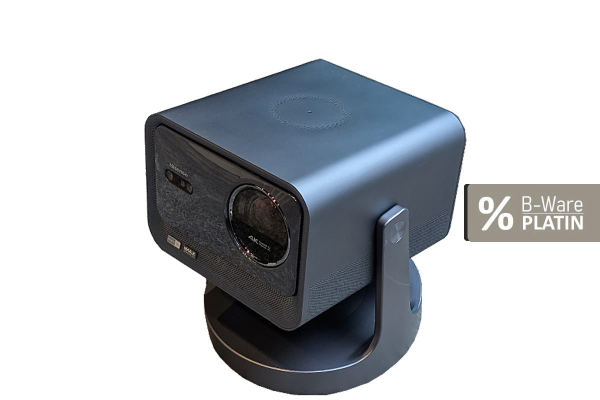 Hisense C2-Ultra Beamer - Schrägansicht mit Objektiv