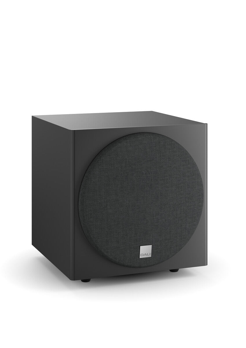 DALI SUB E-9 F Subwoofer - Schrägansicht mit Bespannung