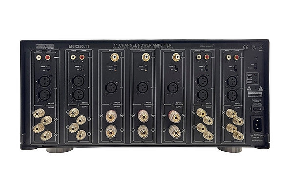 Musical Fidelity M6x 250.11 Schwarz 11-Kanal AV-Endstufe - Rückseite mit Anschlüssen