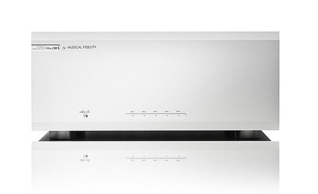 Musical Fidelity M6x 250.5 Silber 5-Kanal AV-Endstufe - Frontansicht