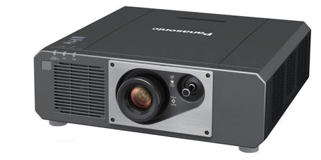 Panasonic PT-FRQ50B 4K HDR Laser Golf Beamer - Schrägansicht