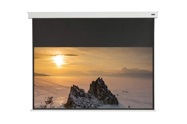 celexon Professional Akku Leinwand II 110 Zoll - Frontansicht mit projiziertem Bild