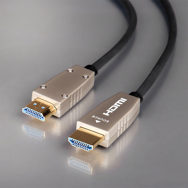 celexon UHD Fibre HDMI 6m Kabel 2.0b - Steckerdetail beide Enden Studioaufnahme