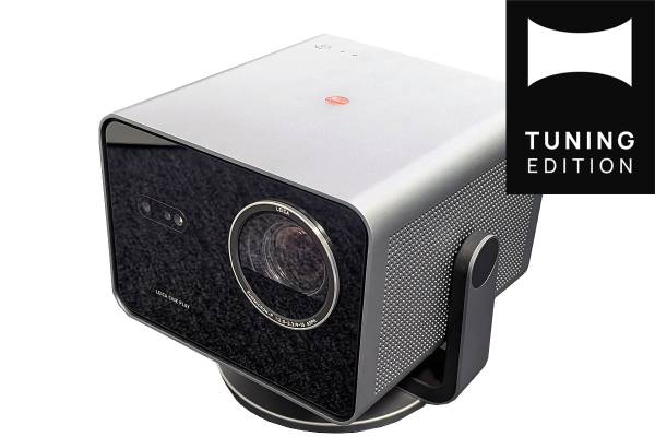 Leica Cine Play 1 - 4K HDR Laser Beamer | HEIMKINO.de Tuning Edition