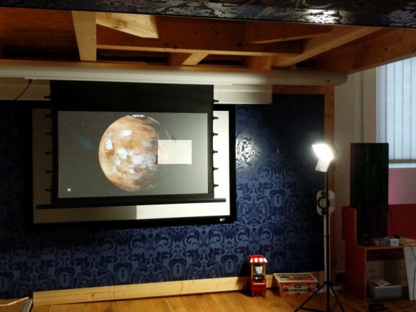 Neue-Deluxx-Kontrastleinwand-im-Test5ab4f6d05c5ff